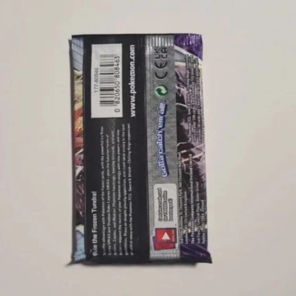 Sword and Shield Chilling Reign Booster Pack - Pokemon Cards - Picture 2 of 2